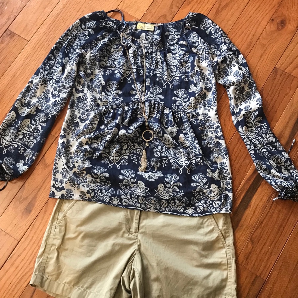 Princess Vera Wang blue peasant top